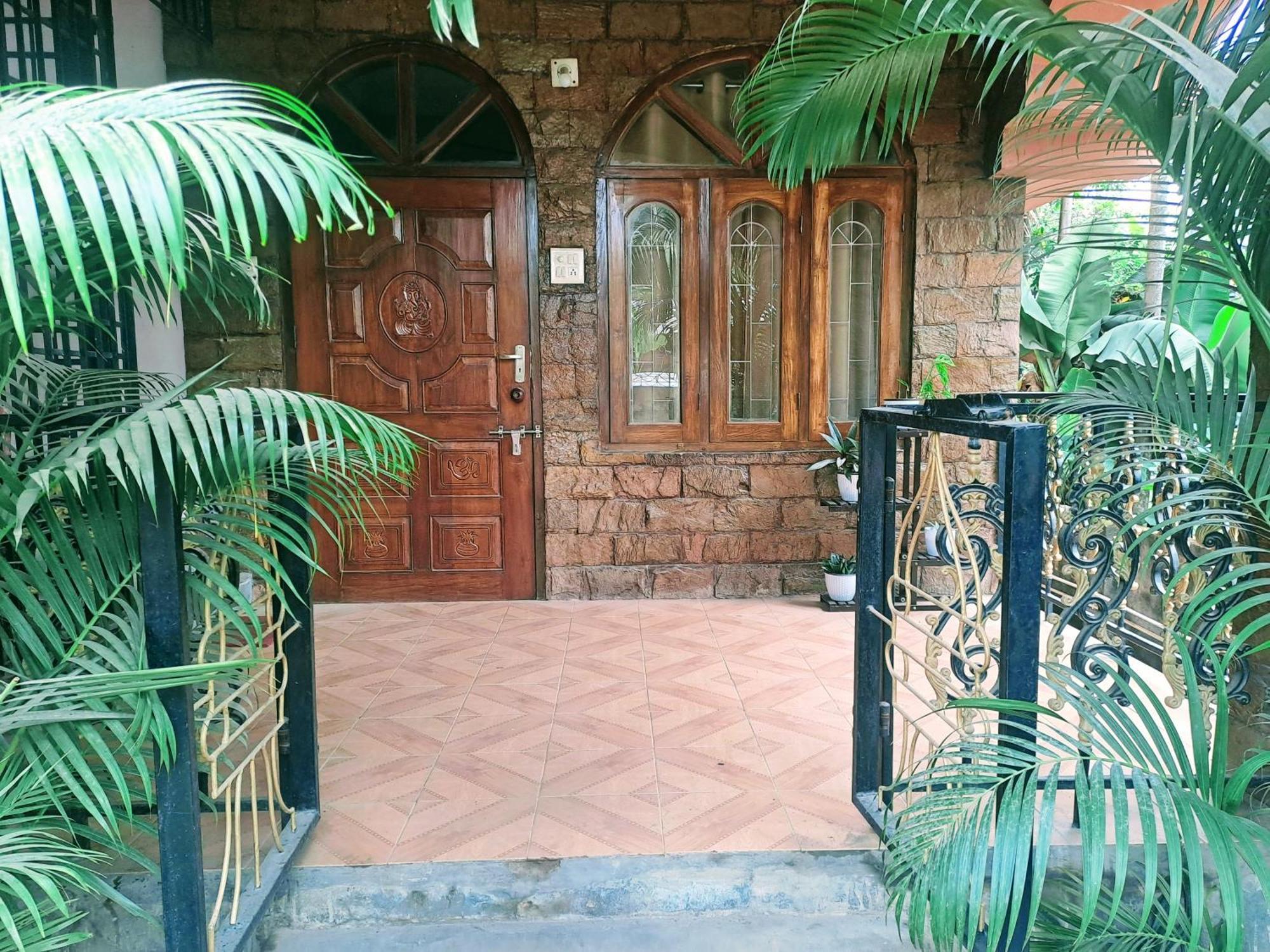 Strawberry Swing Homestay กูวาฮาติ ภายนอก รูปภาพ